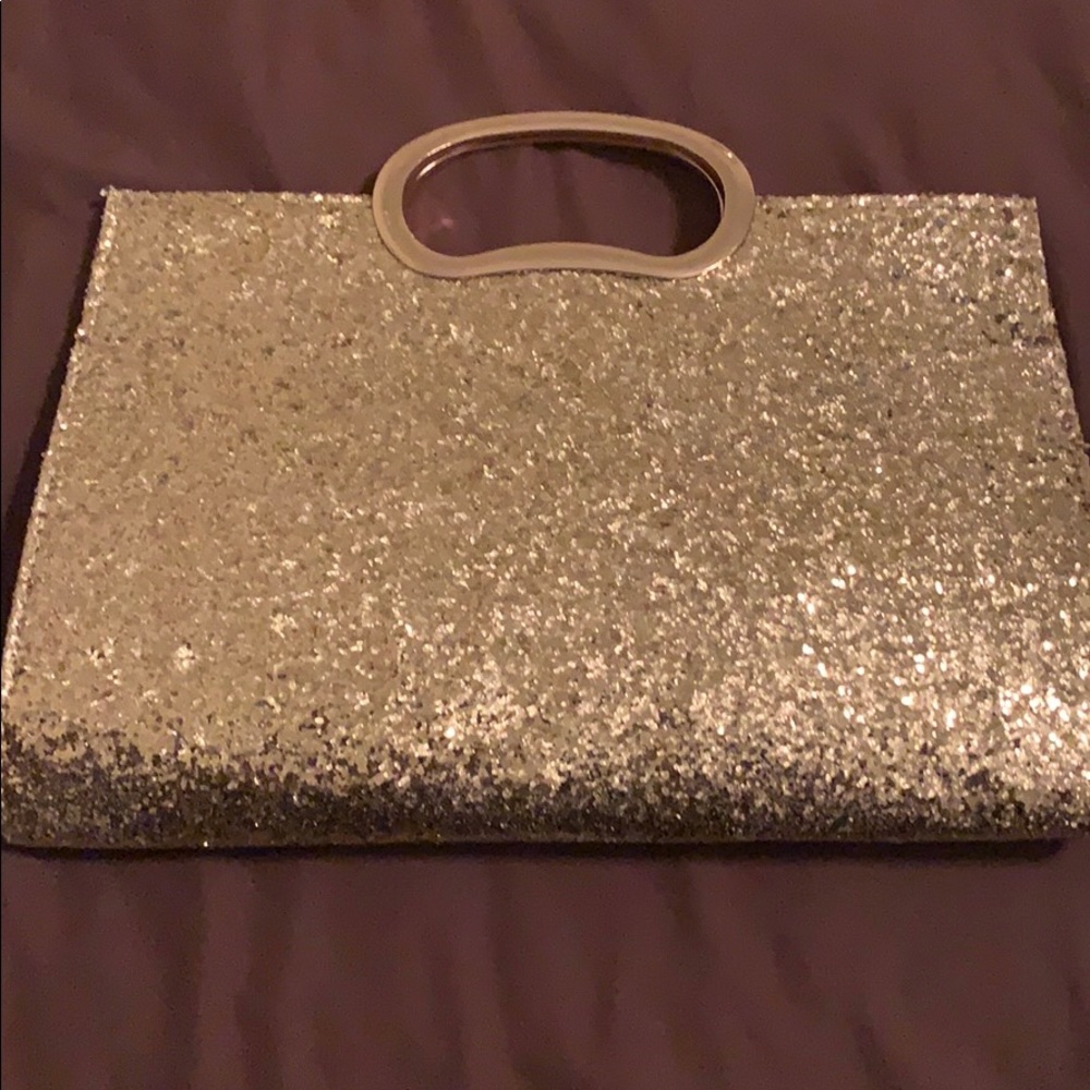 Classy, gold clutch purse!